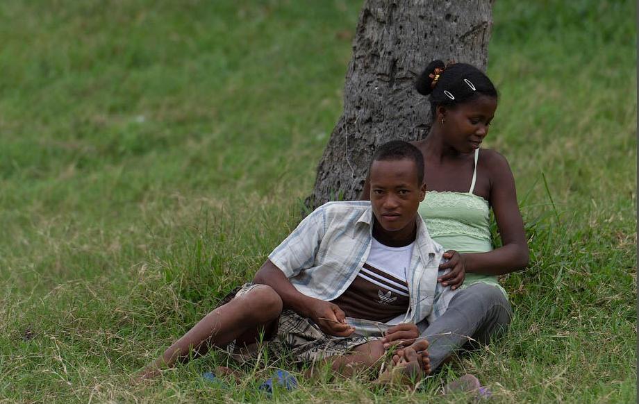 非洲马达加斯加的主要人种为什么是黄种人