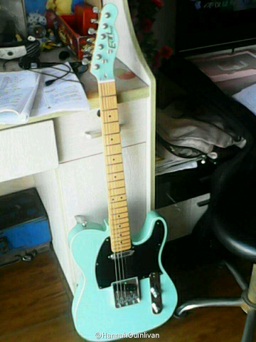 想给自己的电吉他起个名字谁能帮我? - 英文名