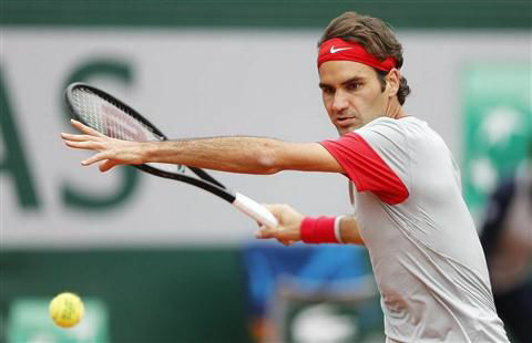 网球东方式握拍与半西方式的取舍