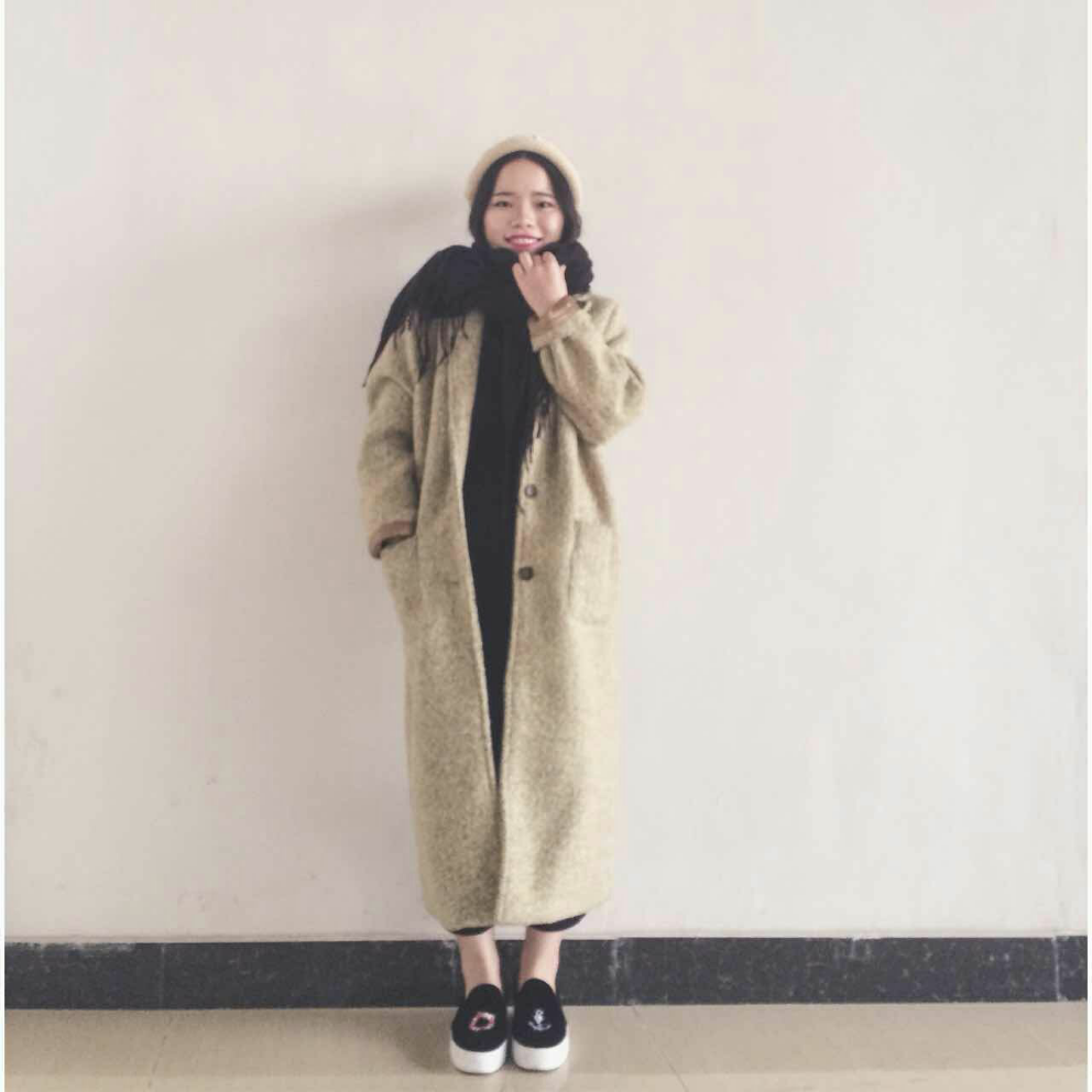 <br>因为在广州,穿大衣的机会并不多.