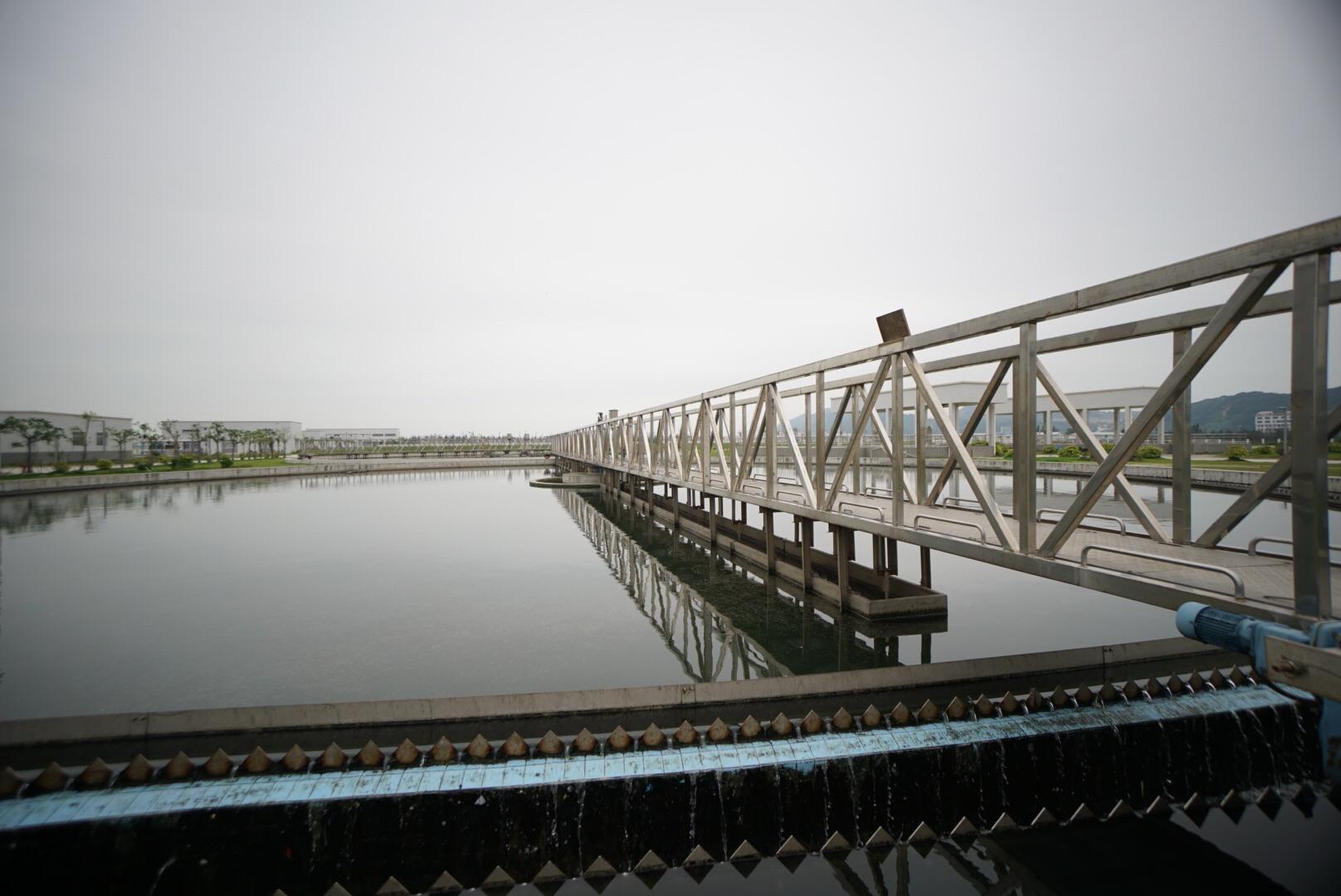 索尼A6000,在只有一笔经费情况下。配长焦镜