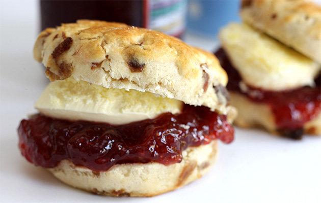 何为正宗英式下午茶我们与女王的厨师聊了聊天