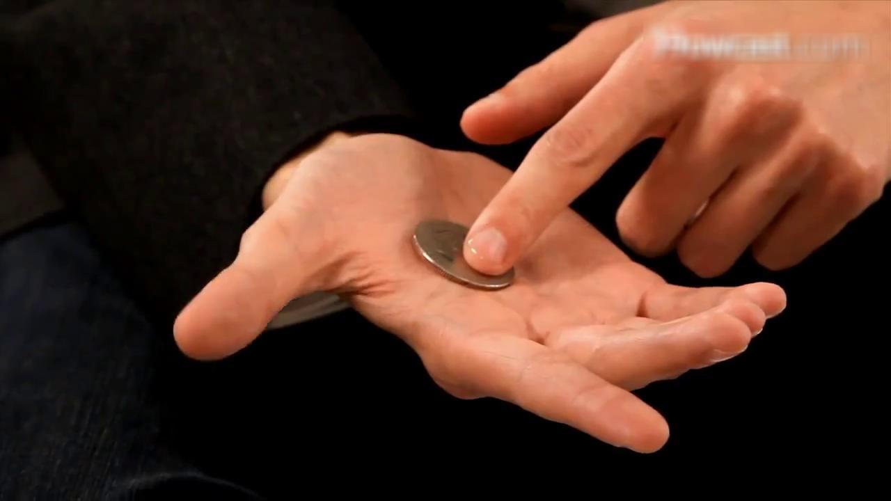 揭秘空手变硬币的魔术技法,学会了你也是魔术大师!