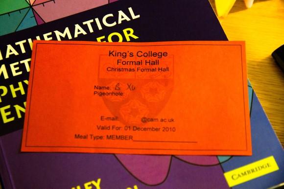 在剑桥大学和牛津大学等知名高校吃正餐formaldinner是一种什么样的