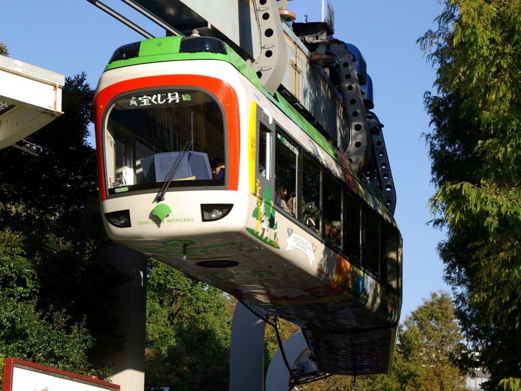 悬挂式单轨交通