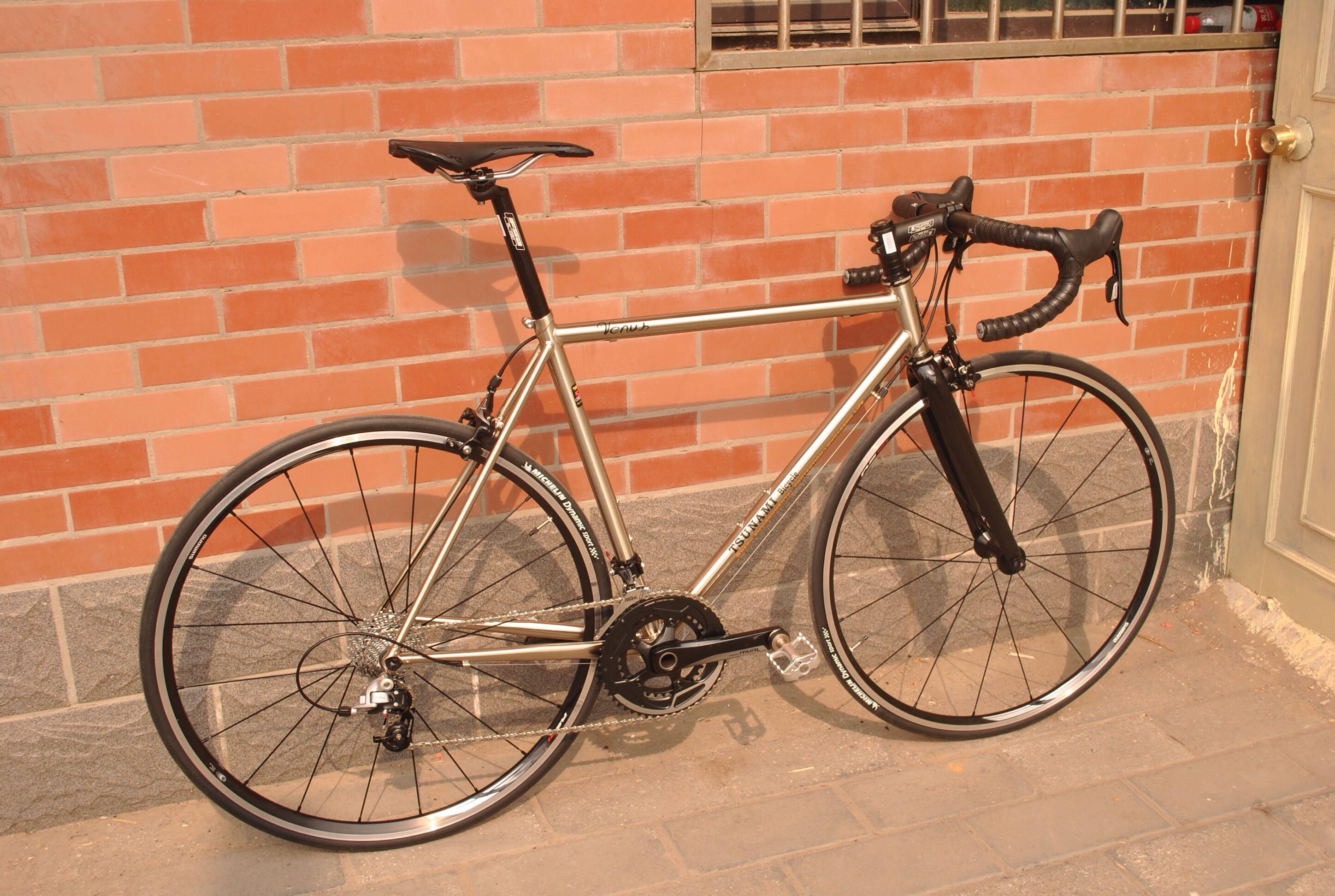 钢架公路车如何配色