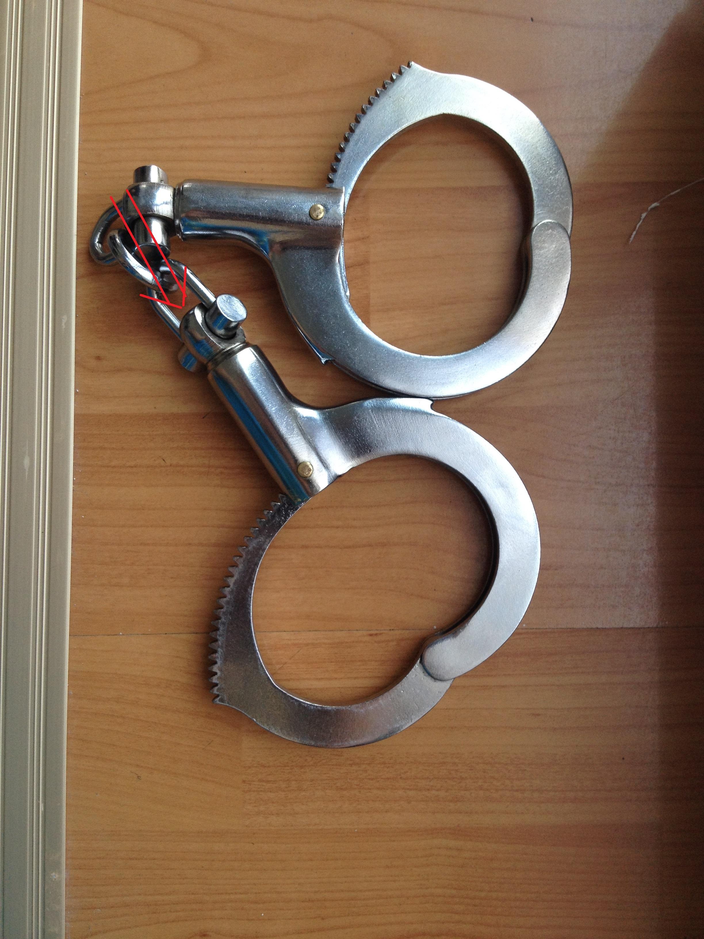 手铐和门锁真的像电影里那样容易开吗? - 知乎