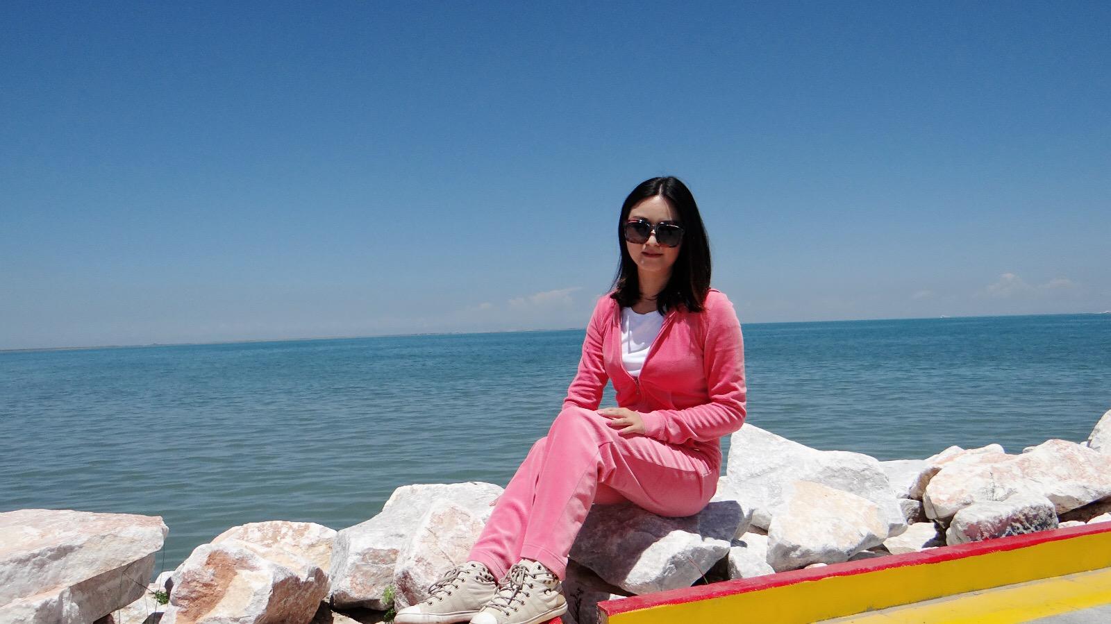 七月去青海湖穿什么衣服合适(七月去青海湖穿什么衣服合适呢)