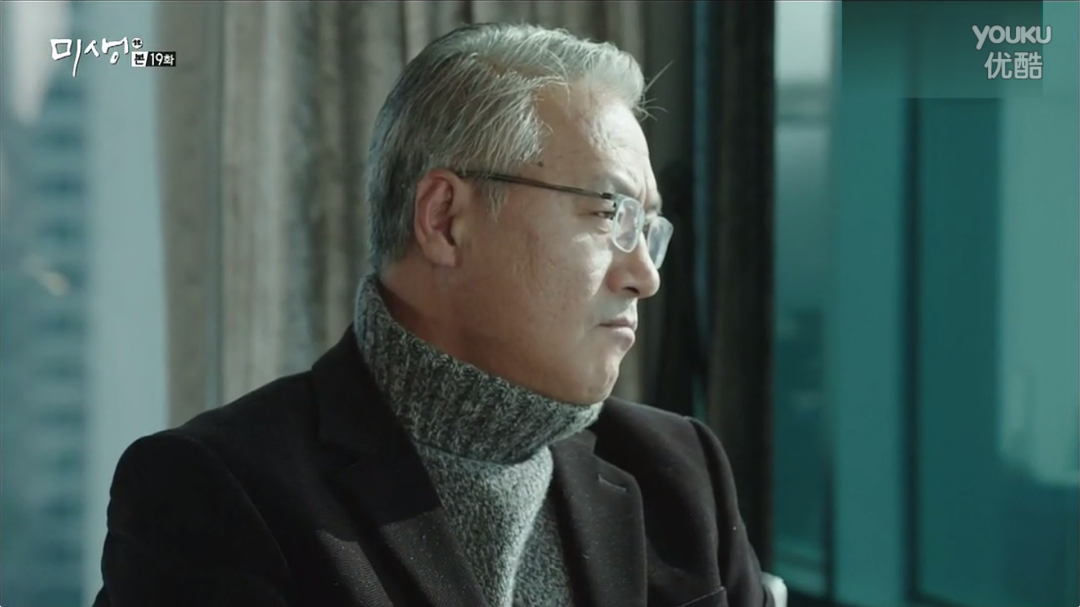 李璟荣  怎么看李璟荣这个演员?出演过《火花》《蓝雾》还有很多电影.