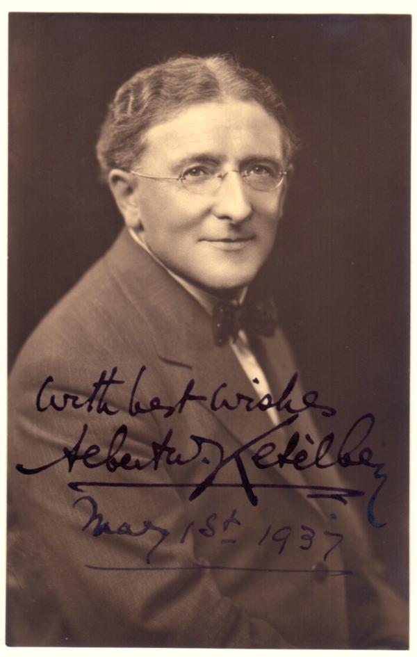 波斯市场对就是she那首波斯猫原版在这儿呢