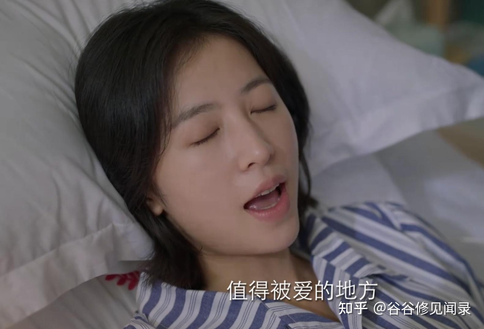 原本梁友安的妈妈因为自己父亲有外遇而离婚耿耿于怀,甚至一直告诫梁