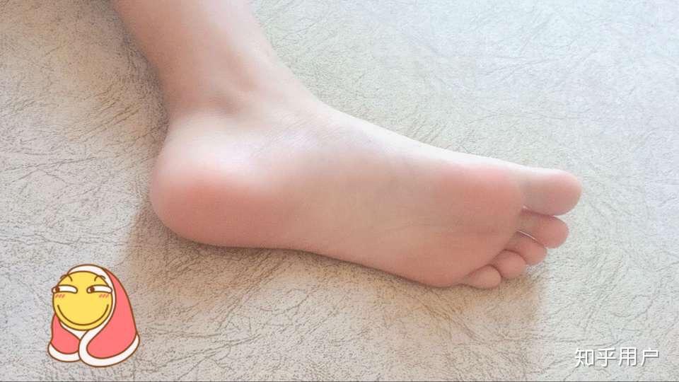 女生的脚怎么样才算好看