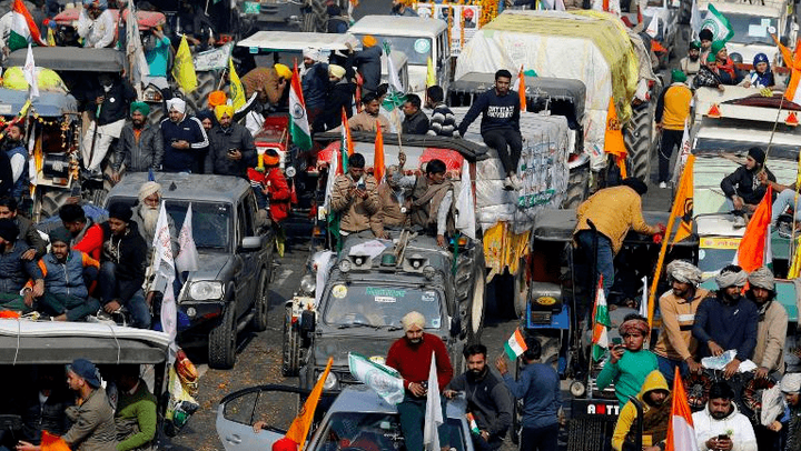 上万名印度农民开着拖拉机冲向新德里示威莫迪的农业改革再度失败