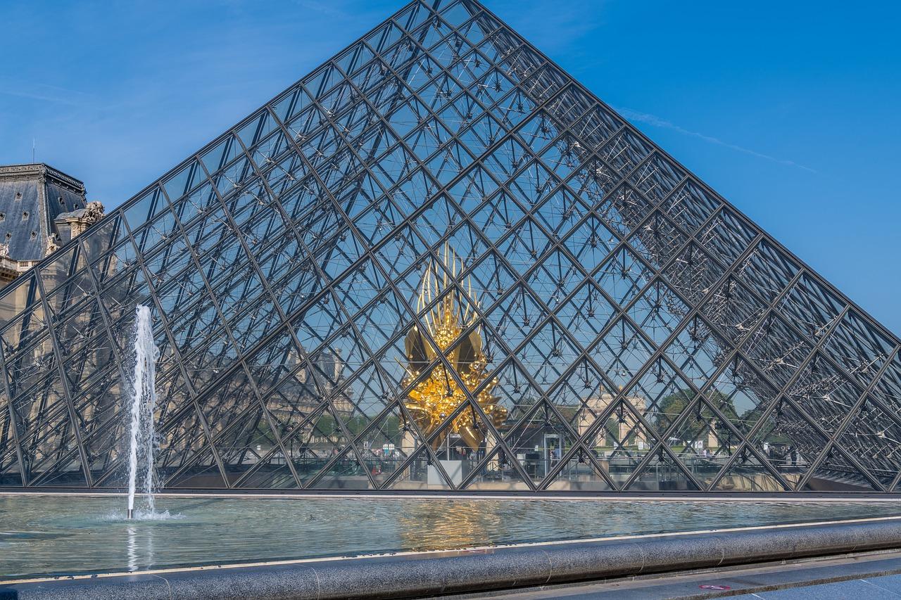 卢浮公馆交楼手续