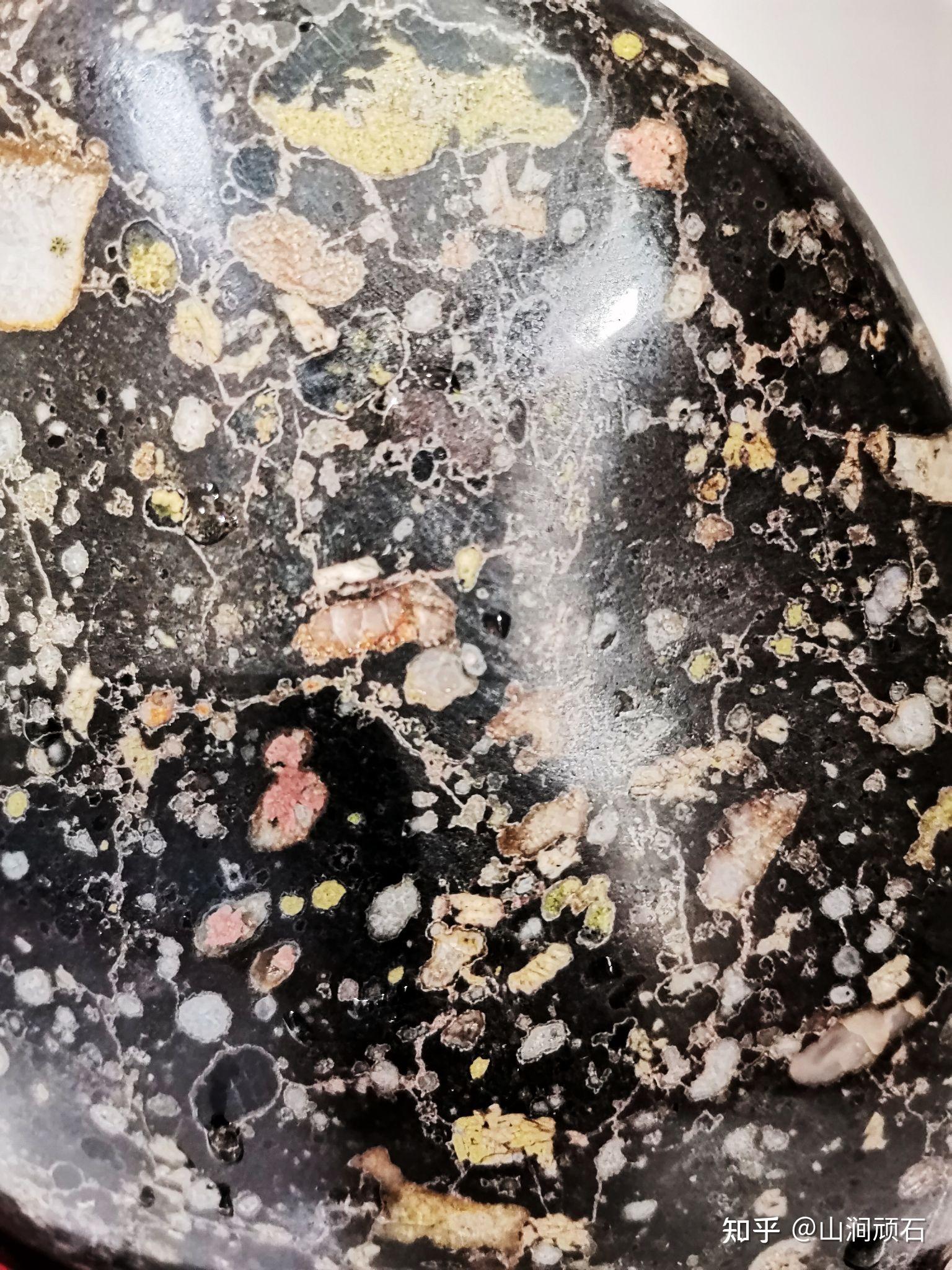 收藏精品梅花玉摆件:梅开五福