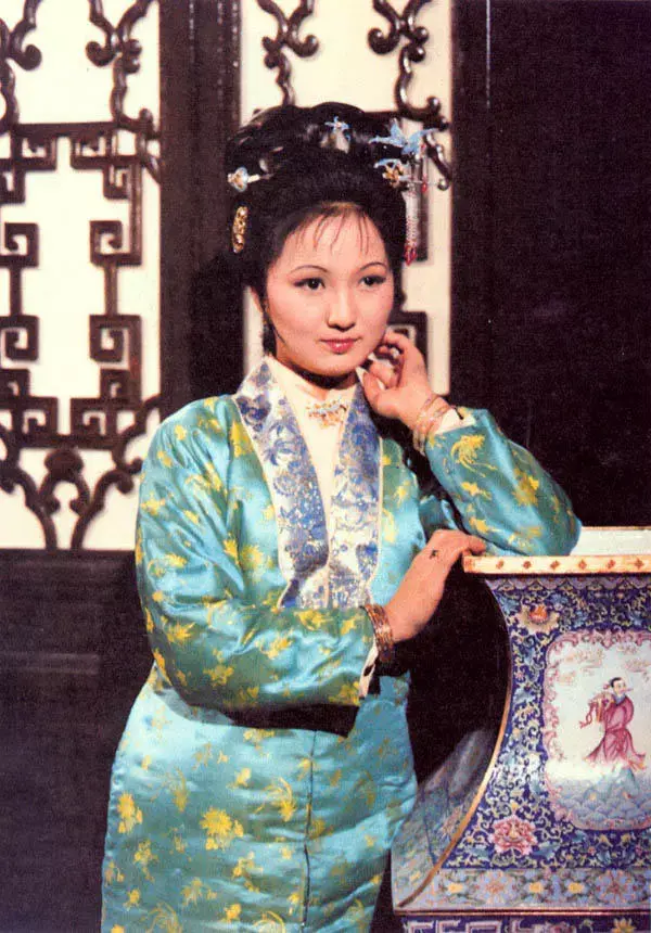 红楼梦语13平儿俏也不争春无意群芳妒