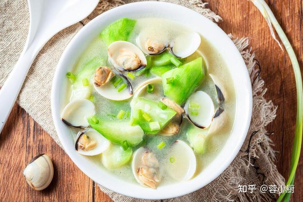炎炎夏日,冰镇西瓜为何不能想吃就吃?你还有哪些值得推荐的消暑妙招?插图33 炎炎夏日,冰镇西瓜为何不能想吃就吃?你还有哪些值得推荐的消暑妙招?插图33