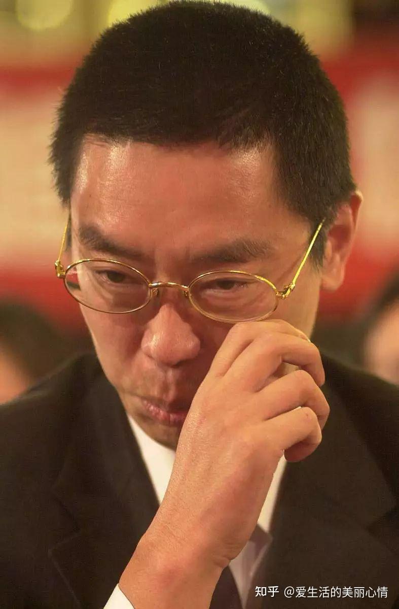 1980年高考状元史玉柱凭恶俗广告脑白金征途狂赚540亿元