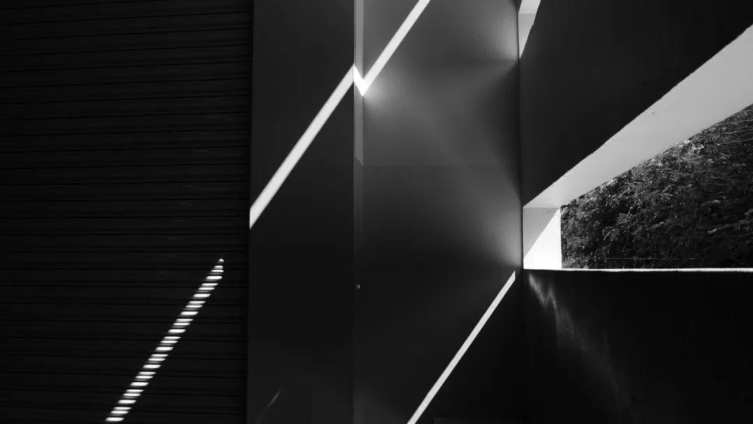 有没有电脑壁纸,黑白灰色调,谢谢? - 知乎