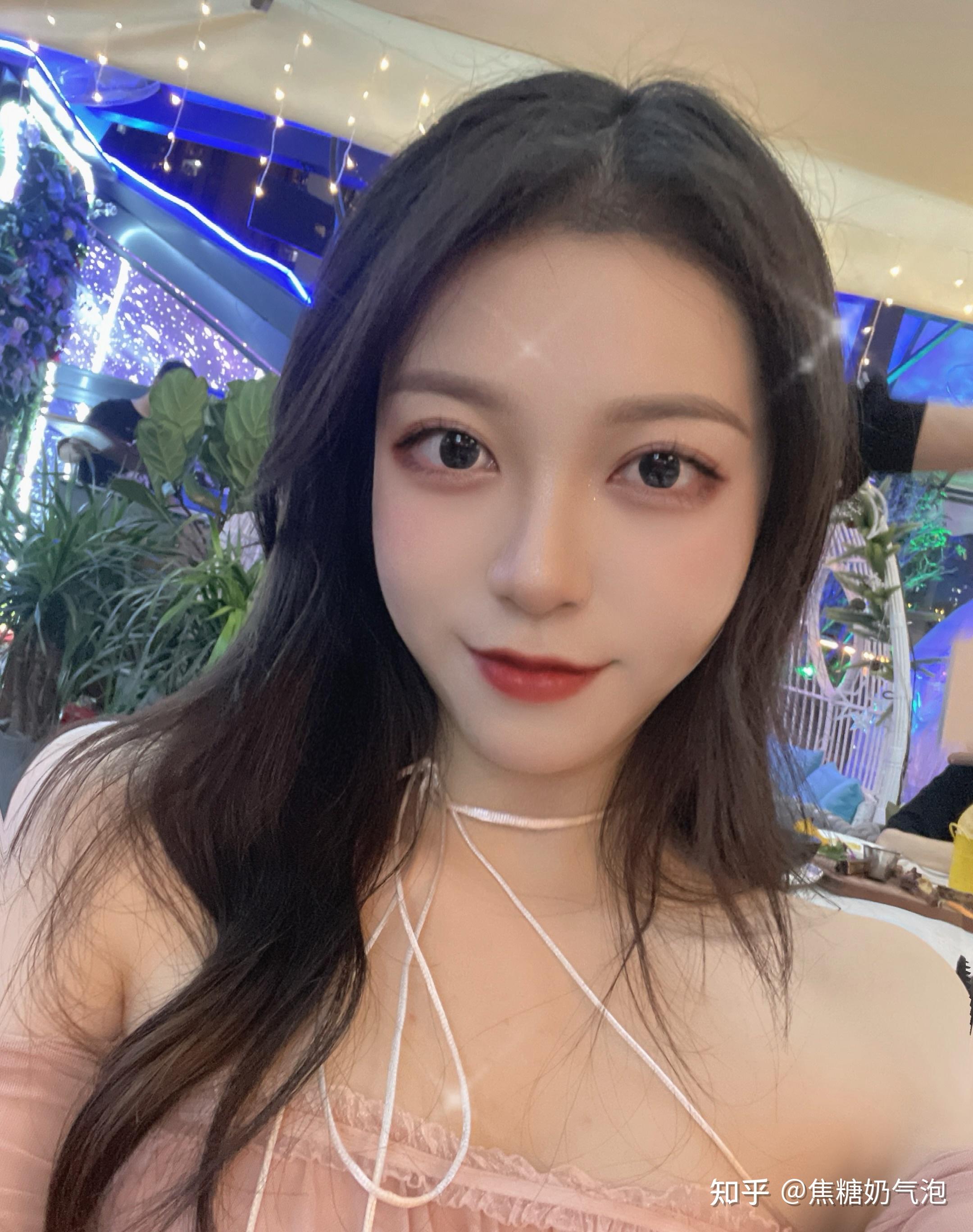 你们身边有天然的网红脸吗? - 知乎