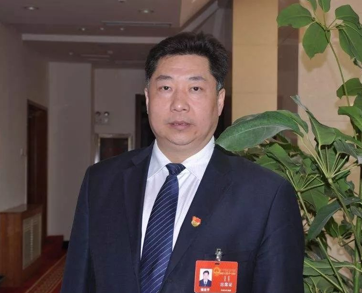 中国神华总经理杨吉平辞职!升任国家能源集团党组成员、副总经理! - 知乎