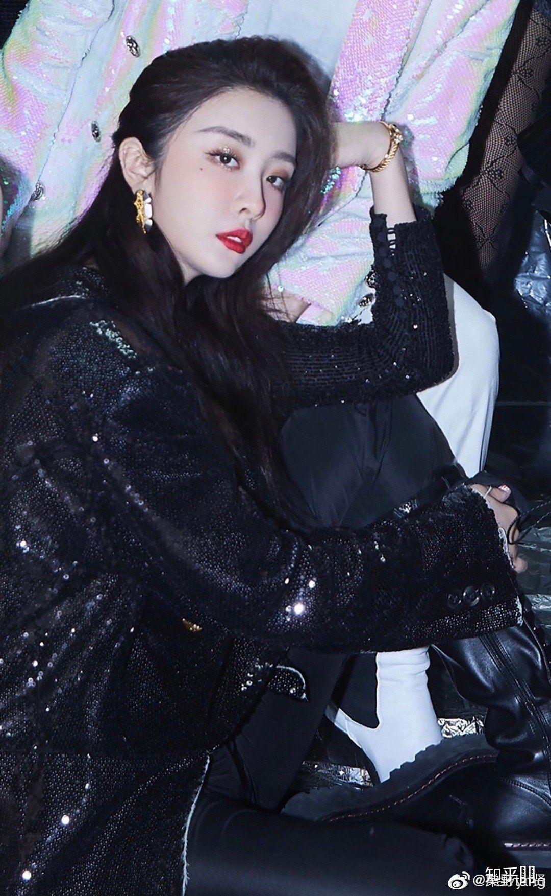 如何评价the9青3dumbdumbdumb舞台表演