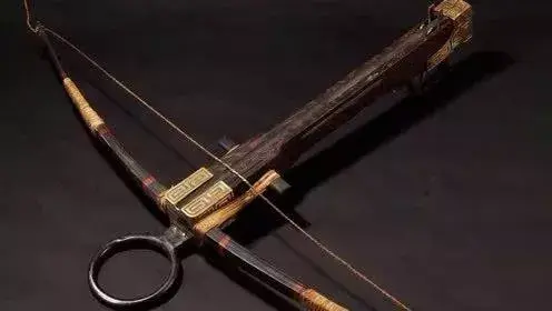 比步枪打的还远的八牛弩真正令北方胡骑胆寒的,是宋军各种无解的弓和