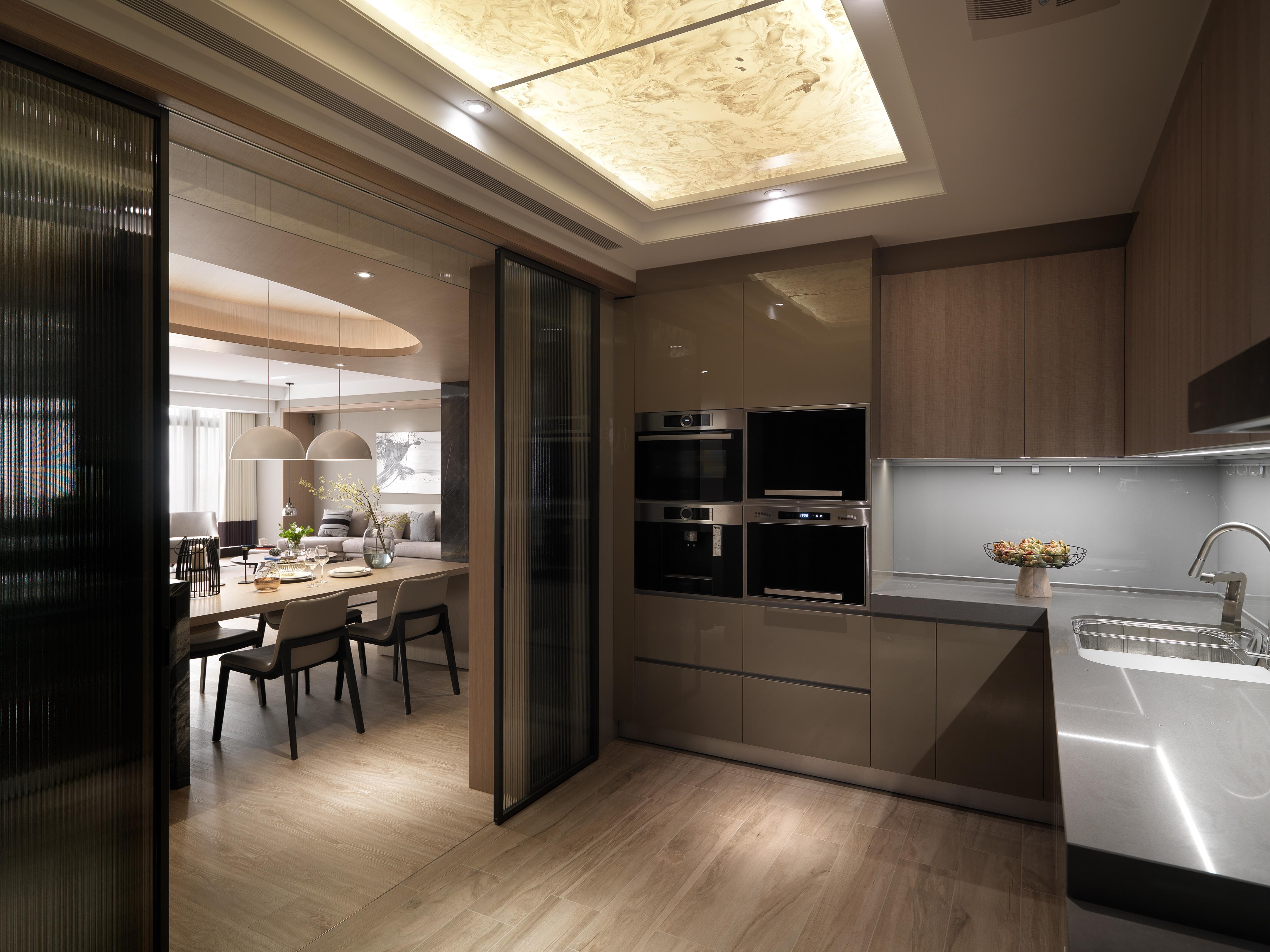 现代厨房壁橱效果图-上海装潢网