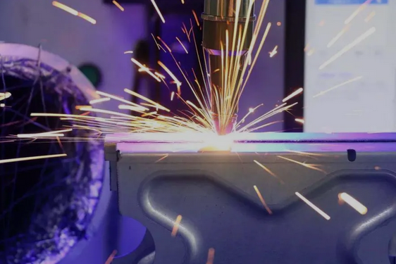 钣金行业如何选择激光焊接机