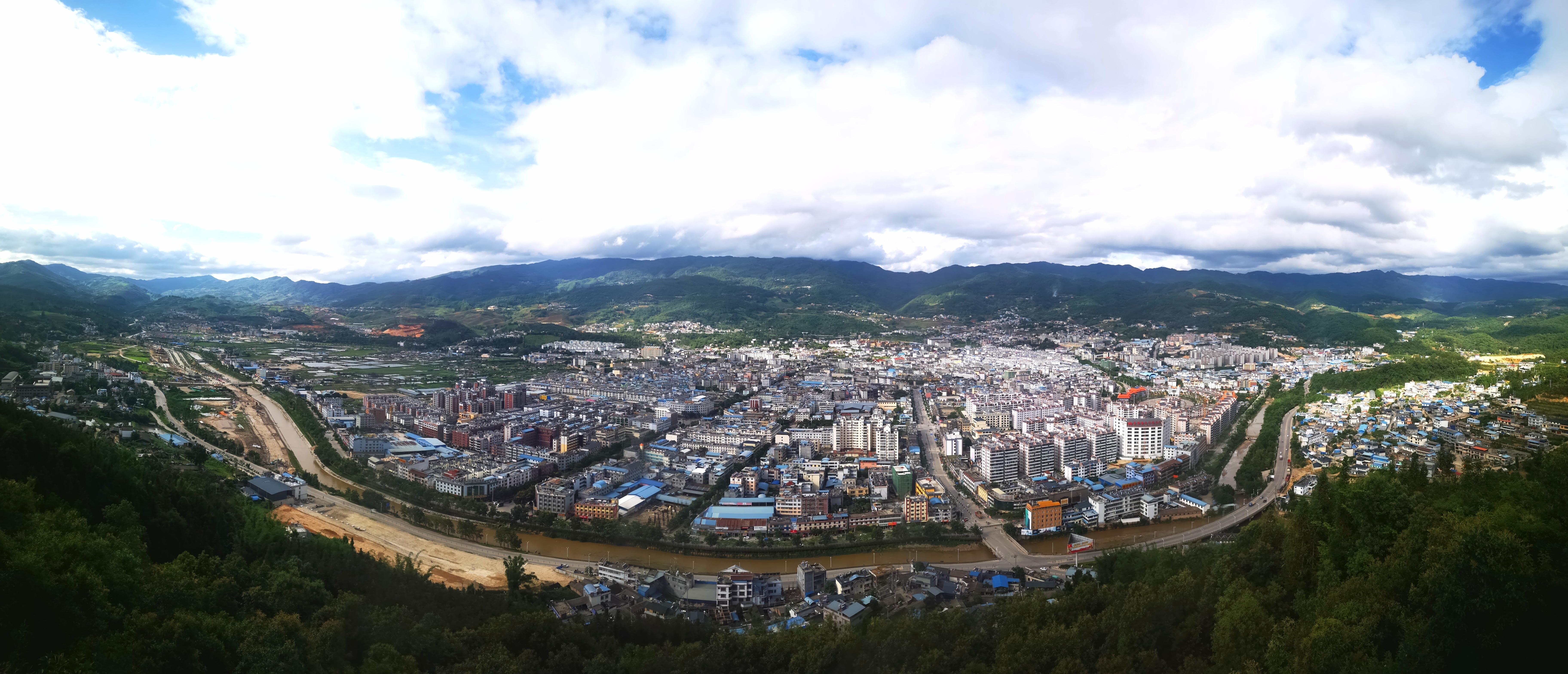 请问有人了解普洱市澜沧县的吗有去那边工作的打算请问那边治安怎么样