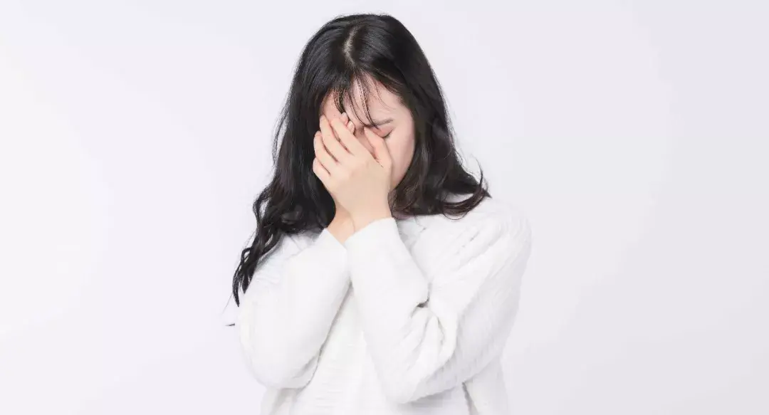 一位愤怒,焦虑,紧张,悲伤,孤独咨询者的内心独白