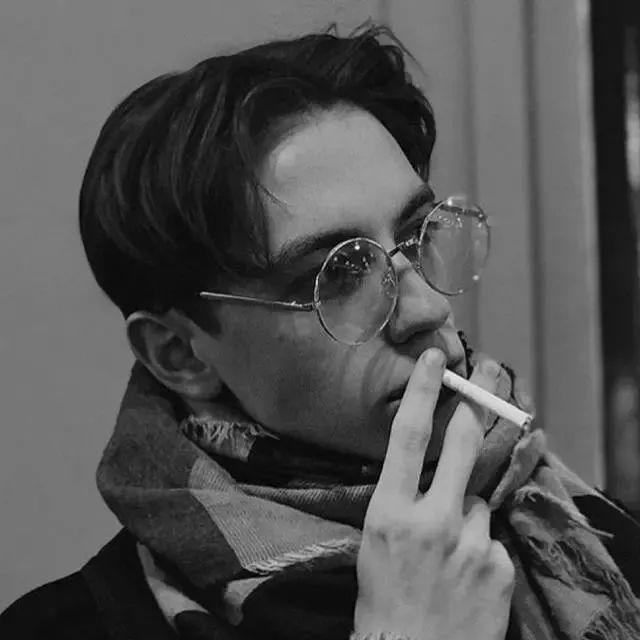 有哪些让人眼前一亮的阿美咔叽或美式复古头像? - 知乎