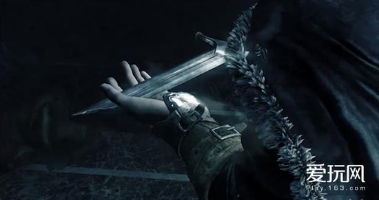 在复活后,塔里昂靠着幽灵附身后提供的强大力量以及游侠的技巧,孤身