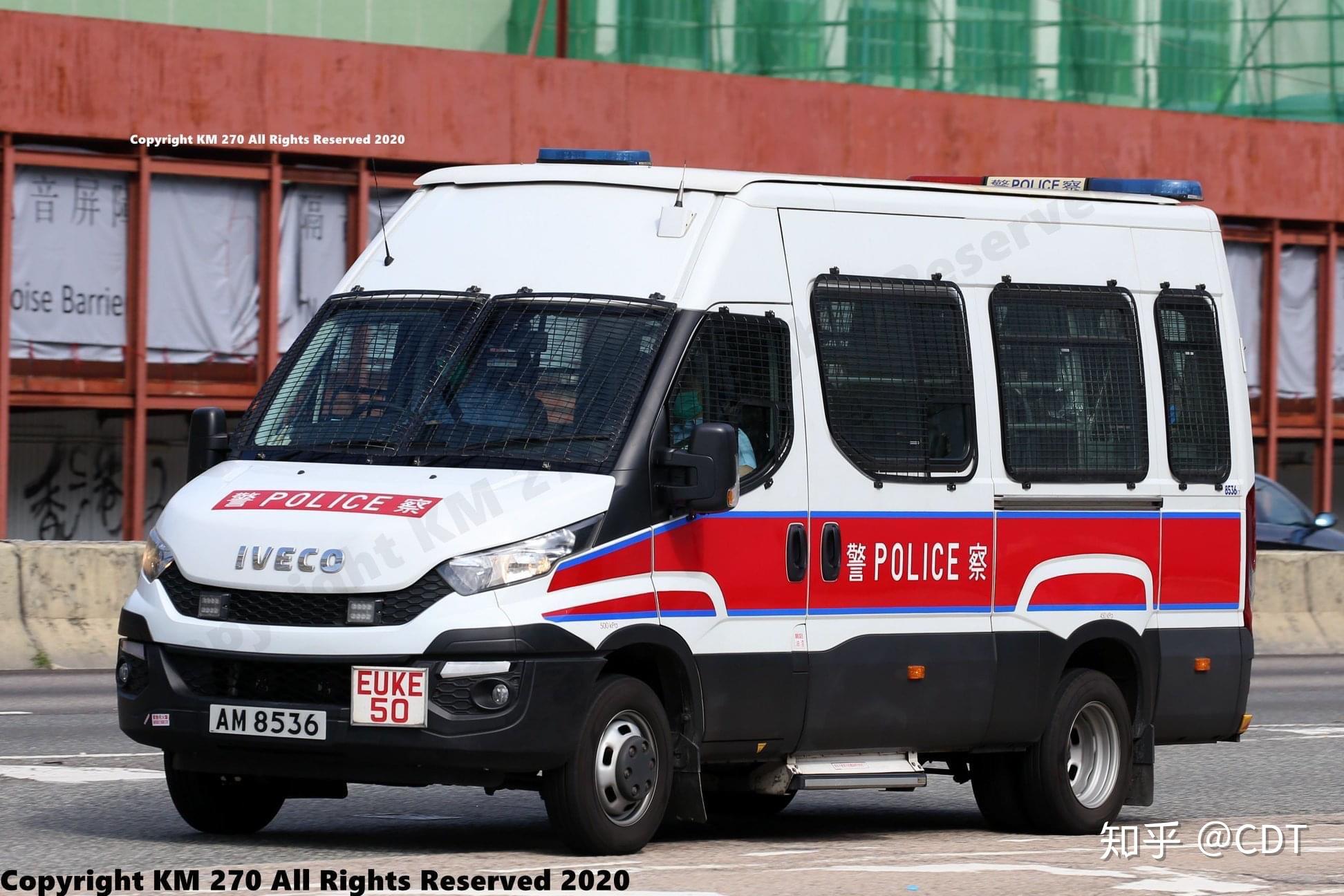 如何评价香港警察的冲锋车?