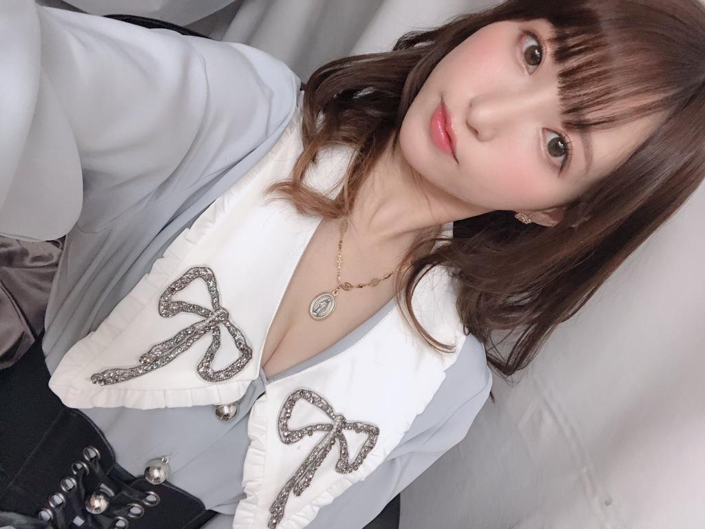 天使萌 知乎 