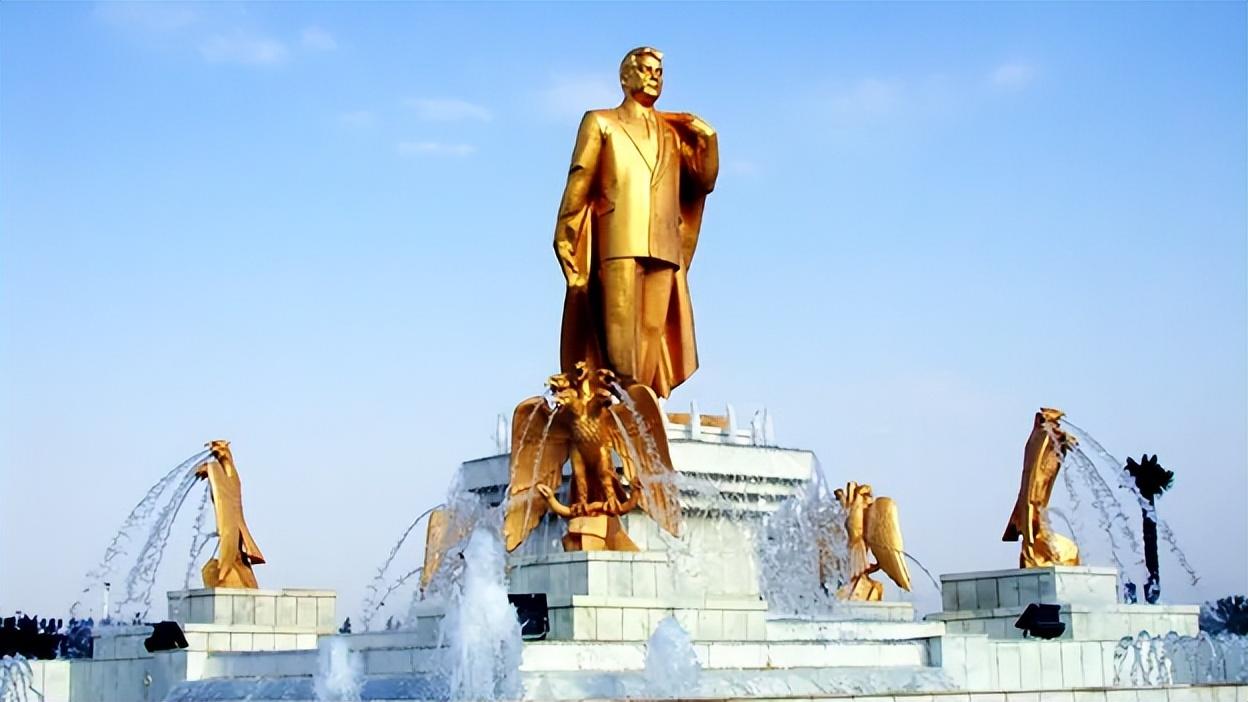 土库曼斯坦:比朝鲜还封闭,总统自己编史书,靠跟中国合作过日子