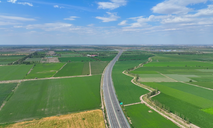 乌阿高速公路图片