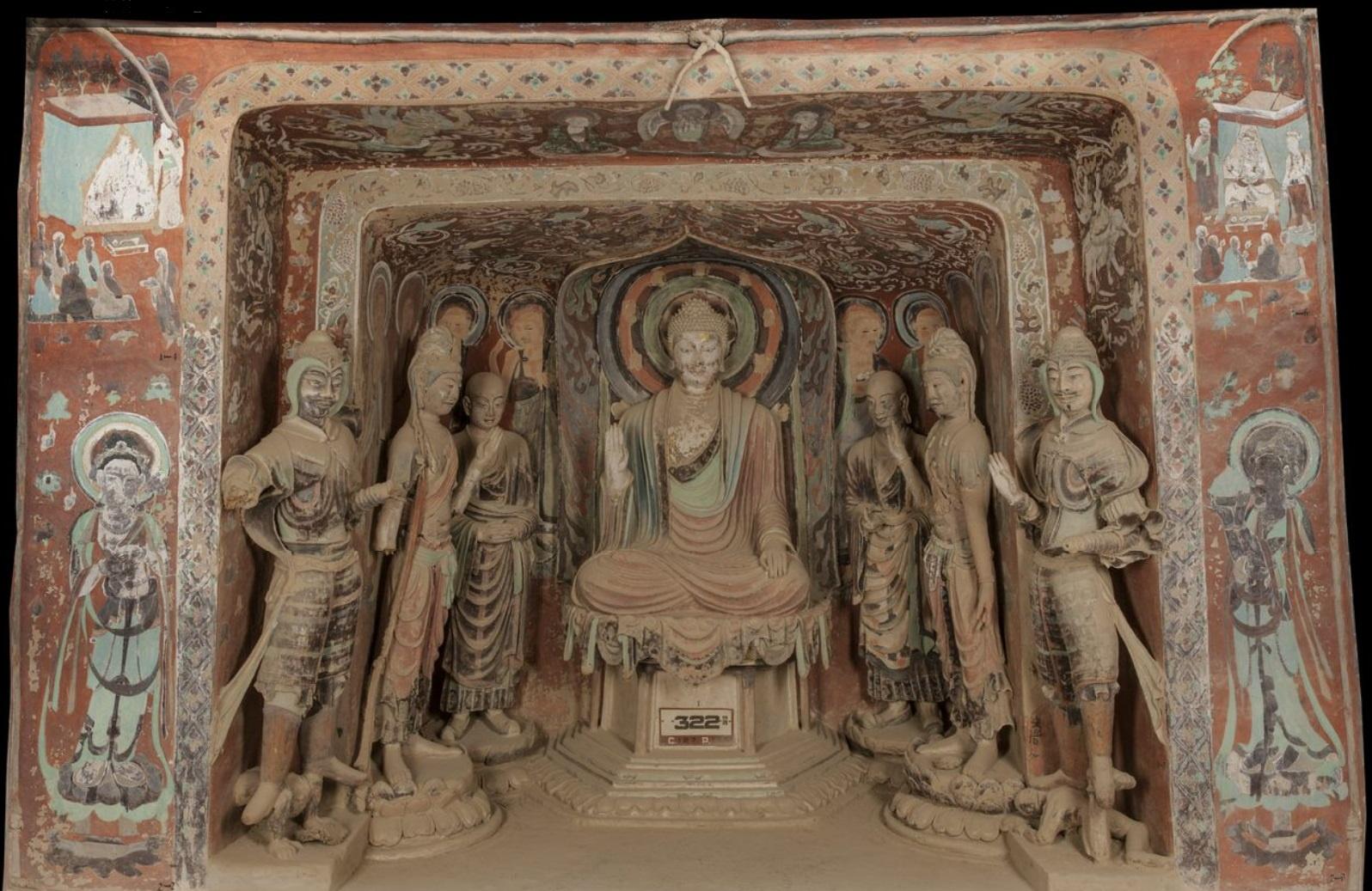 神游千年大美敦煌初唐322窟西龛彩塑配壁画飞天热烈南北壁千佛簇拥