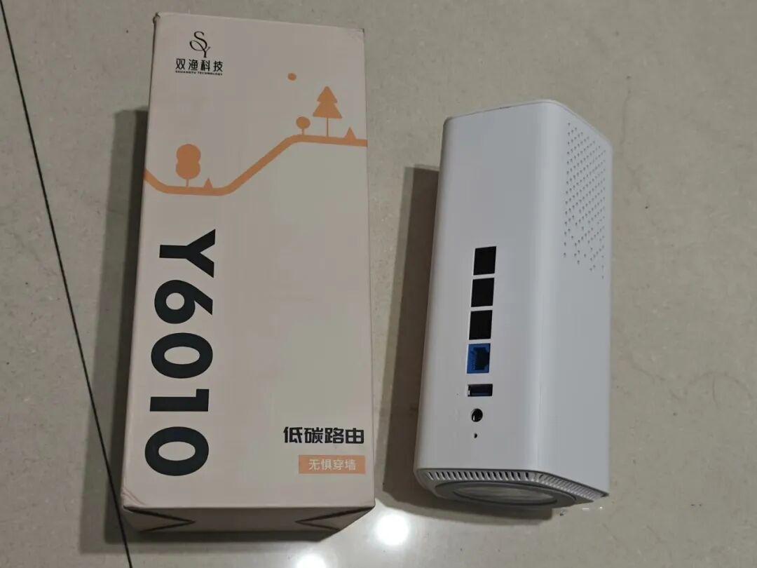 1G+256G的硬路由,处理器IPQ6010。通刷亚瑟固件