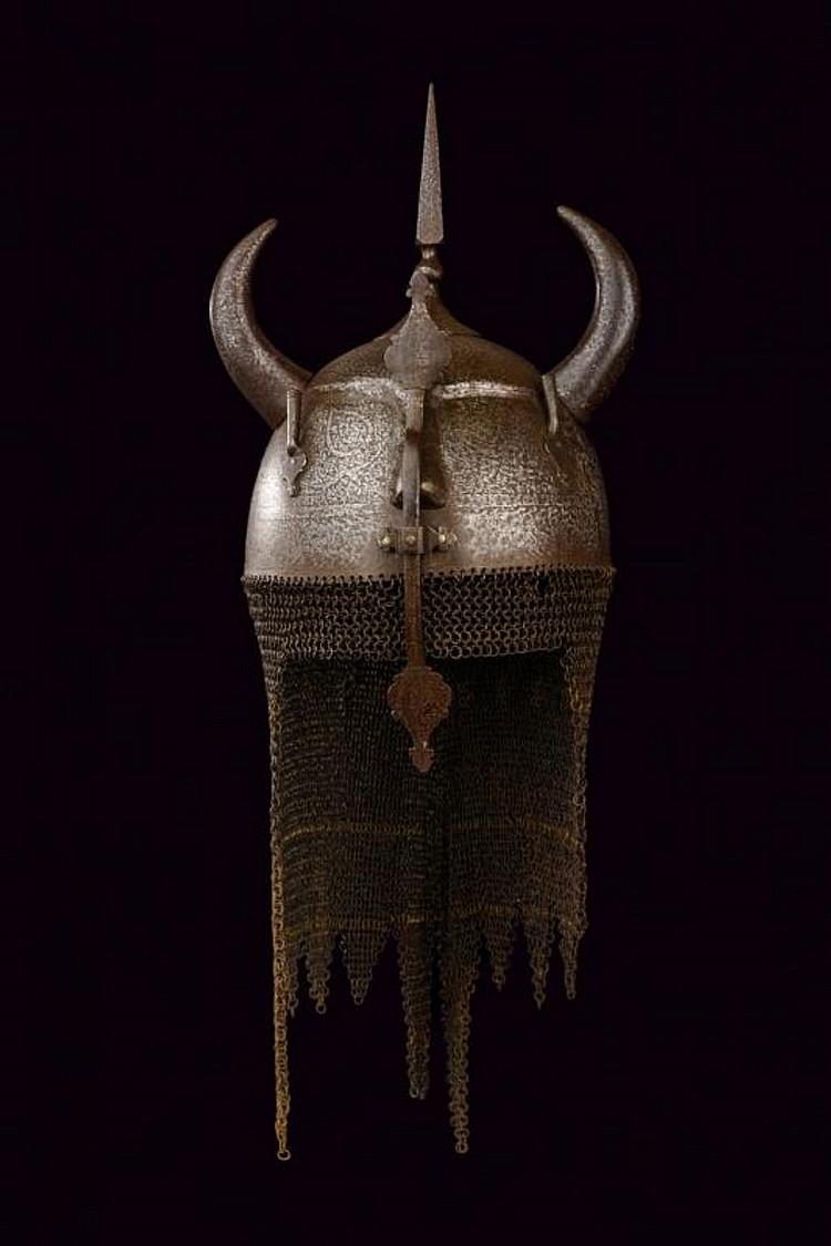 波斯的典雅库拉考特盔传略之一