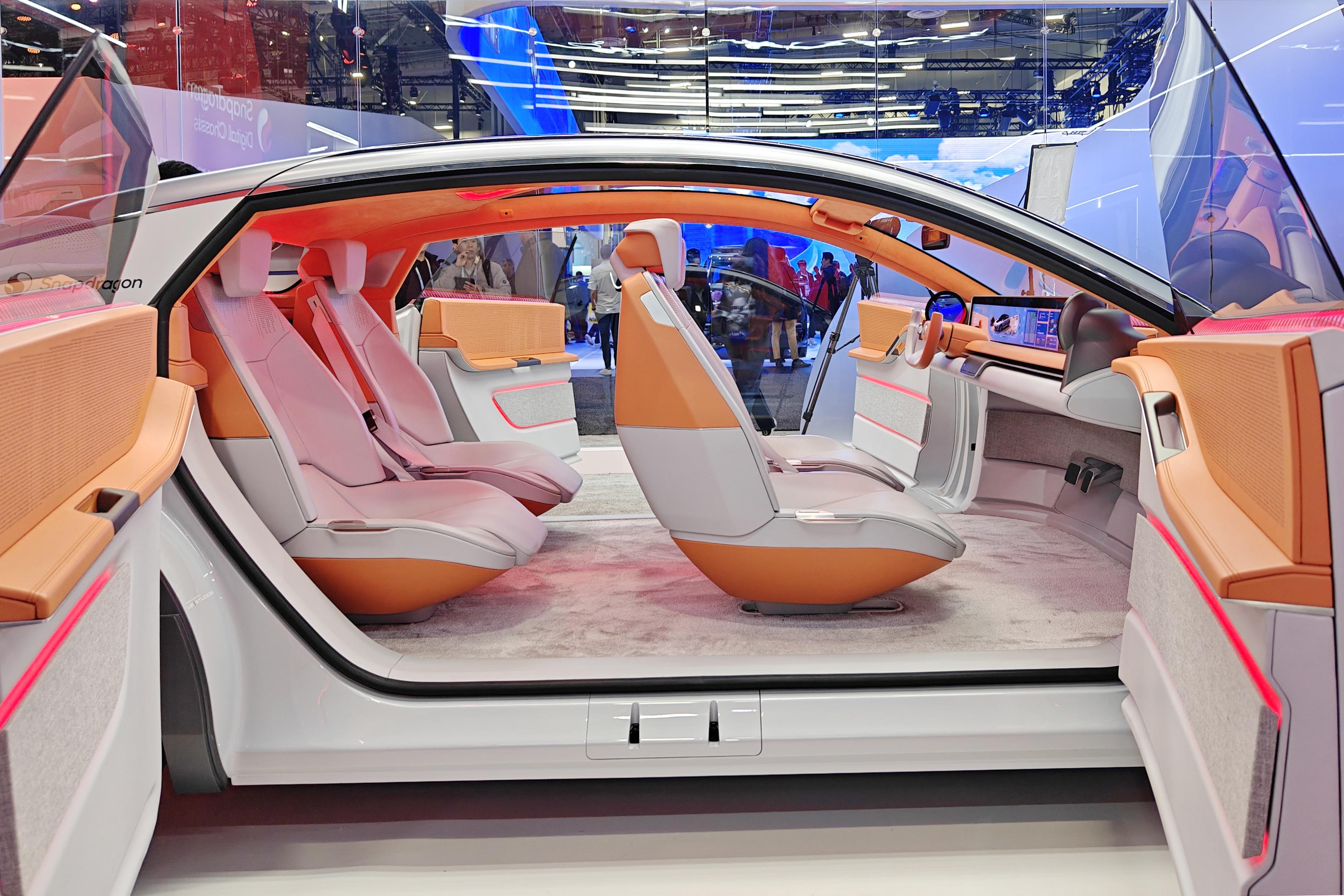 CES2024:高通展示概念车!智能座舱全面接入AI - 知乎