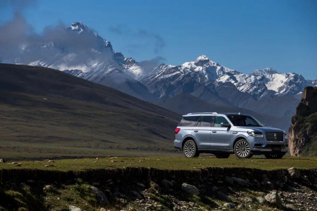 以恢弘气场畅游天地林肯领航员navigator助力冬季出行巅峰体验