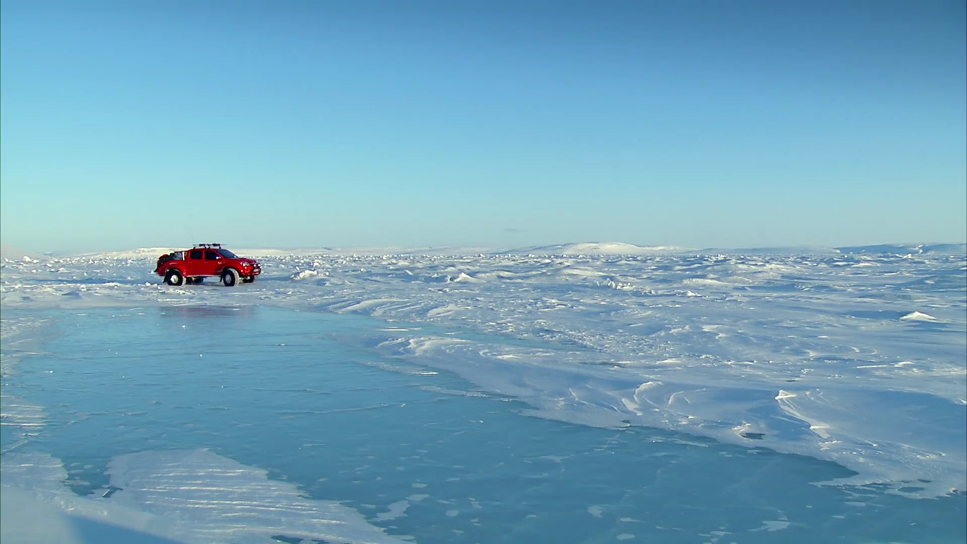 白令海峡冰封期能开车过去吗?