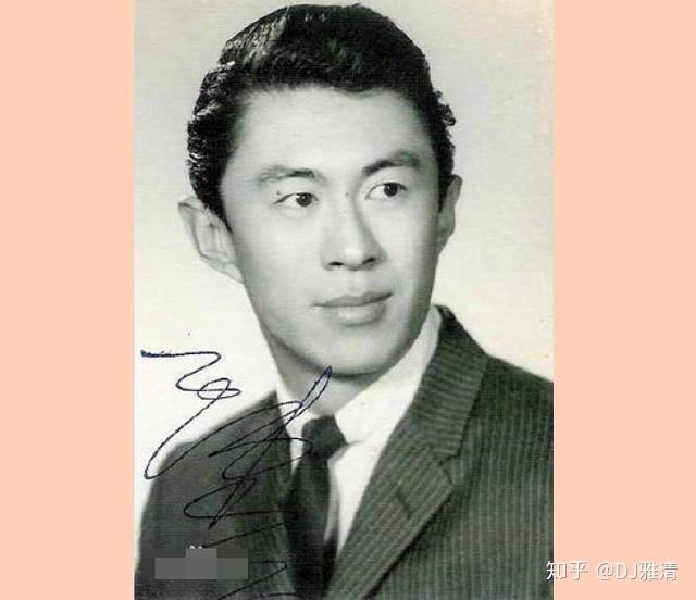 所以,选择离婚.当他们的儿子出世不久,陈厚就露出"处处留情"的真面目.