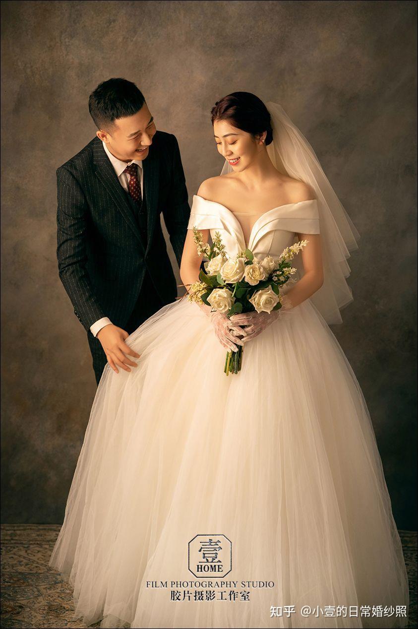 超火的室内主纱系列婚纱照我先冲啦
