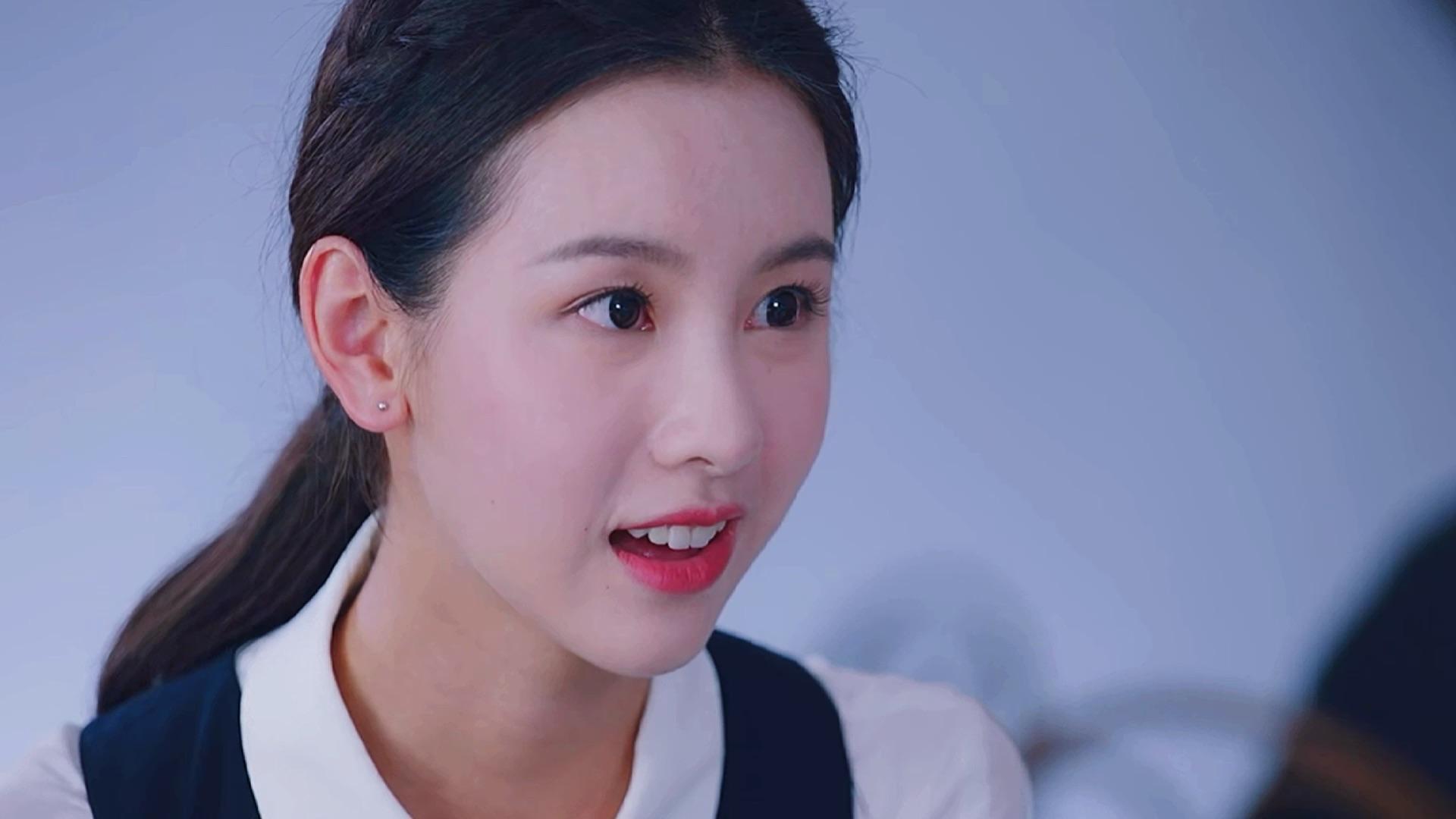 《这就是生活》是由陶玲玲执导,刘恺威,陈都灵主演的都市情感剧,该剧