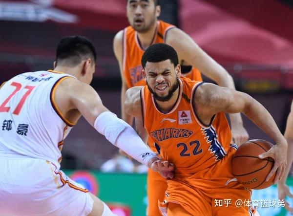 麦卡勒姆将投奔李春江?这个可能还真有,这下杜锋危险了 - 知乎