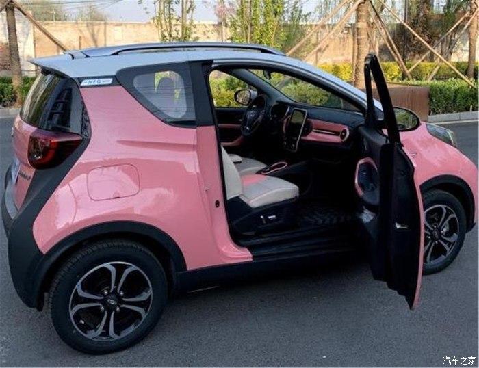很适合女生用的车奇瑞eq1女王版小蚂蚁试驾感受