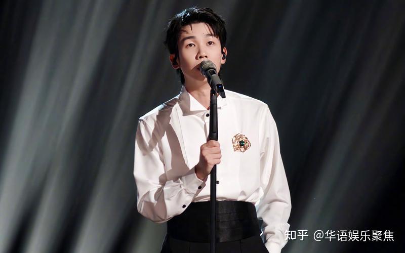 白举纲返场《歌手》突围赛:“唱爽了最重要”,自曝曲库“4位数起” - 知乎