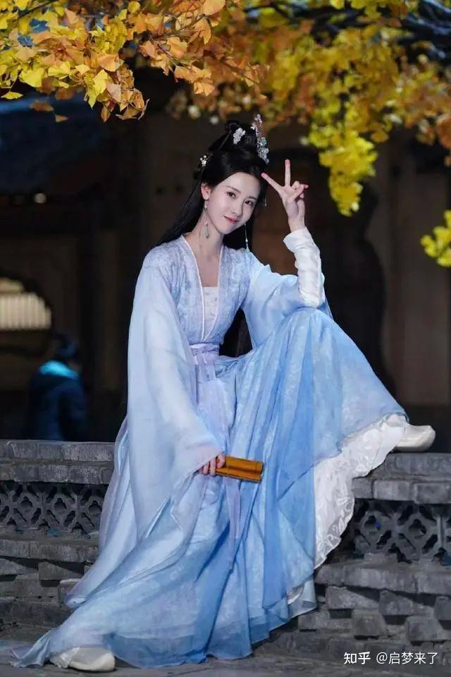 16位明星高考状元齐集!同祝所有考生成功上岸!加油!